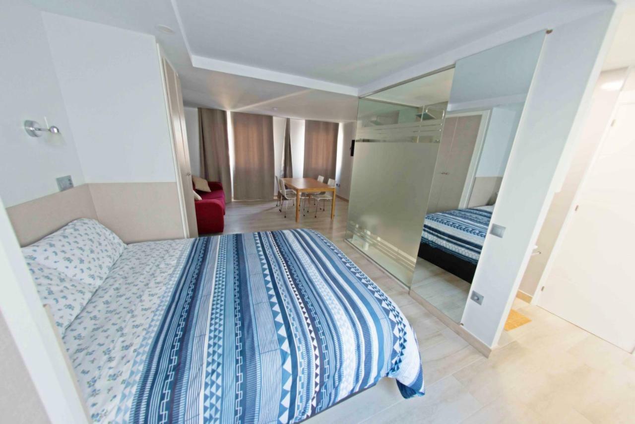 Luxury And Cozy Apartment มาลากา ภายนอก รูปภาพ
